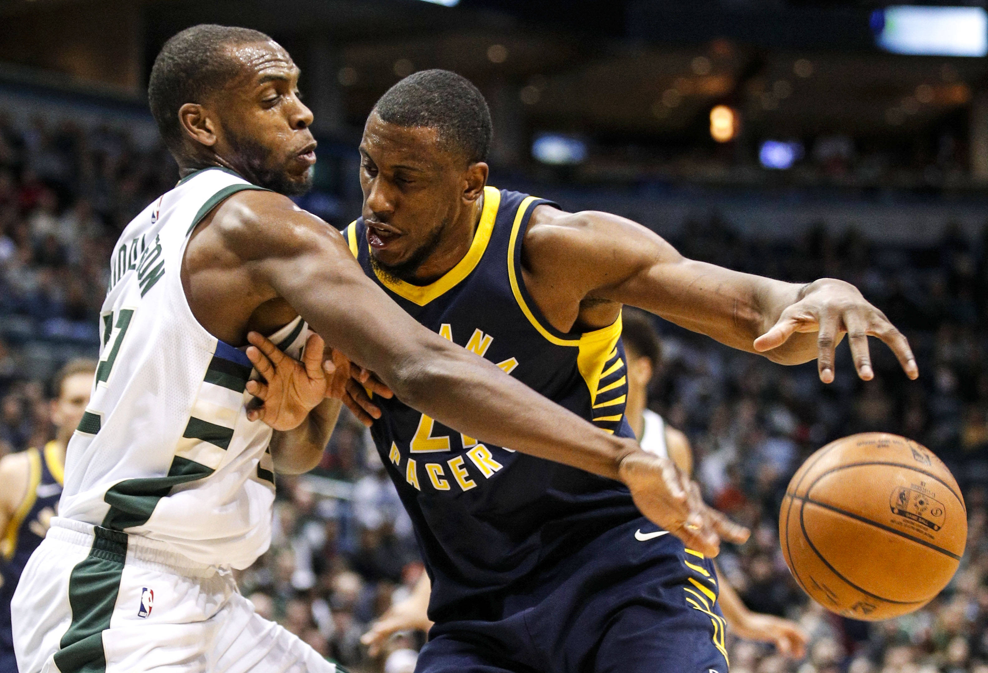 雄鹿核心球员伤退，球队未来走势成疑，自己今年计划同时积分.