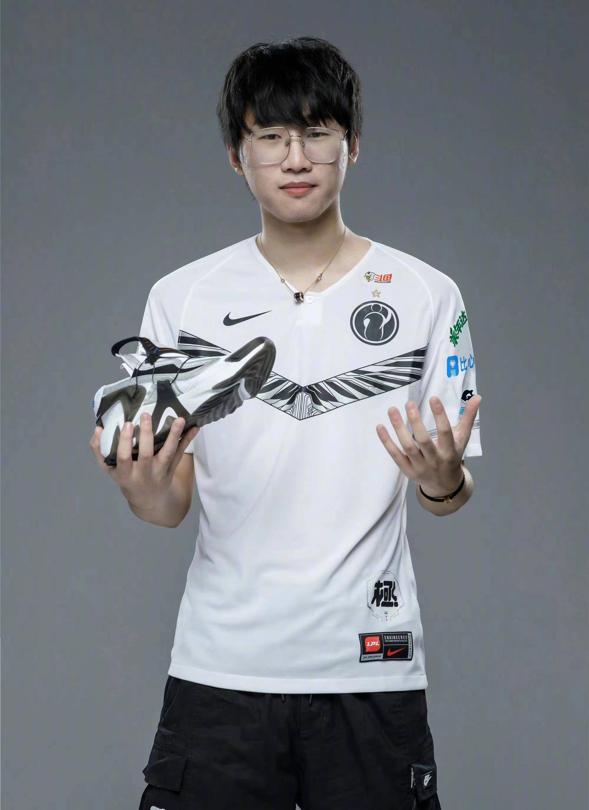 爱游戏官方网站Ning连续十场比赛得分超过晋级下一阶段，掘金不断突破！(ning 夏季赛)